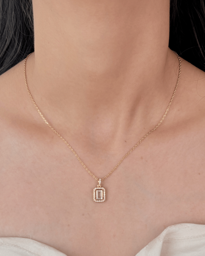 The Manhattan Glow Diamond Pendant Set | With Chain | Rhodium Plating