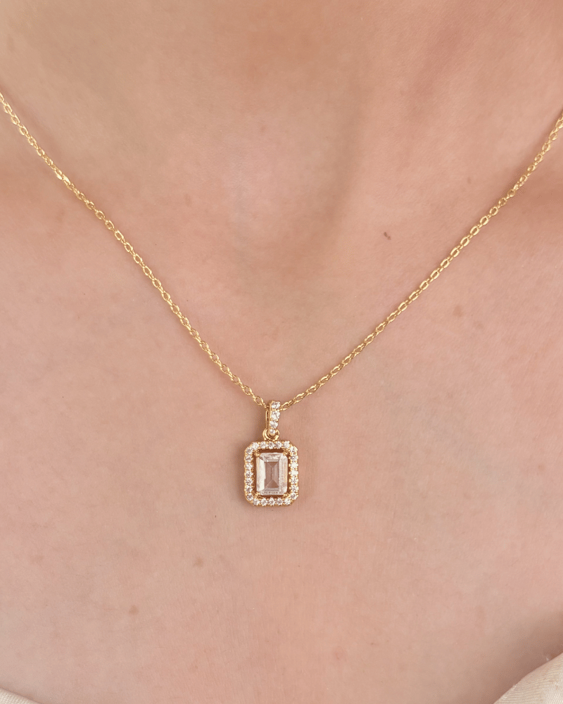 The Manhattan Glow Diamond Pendant Set | With Chain | Rhodium Plating