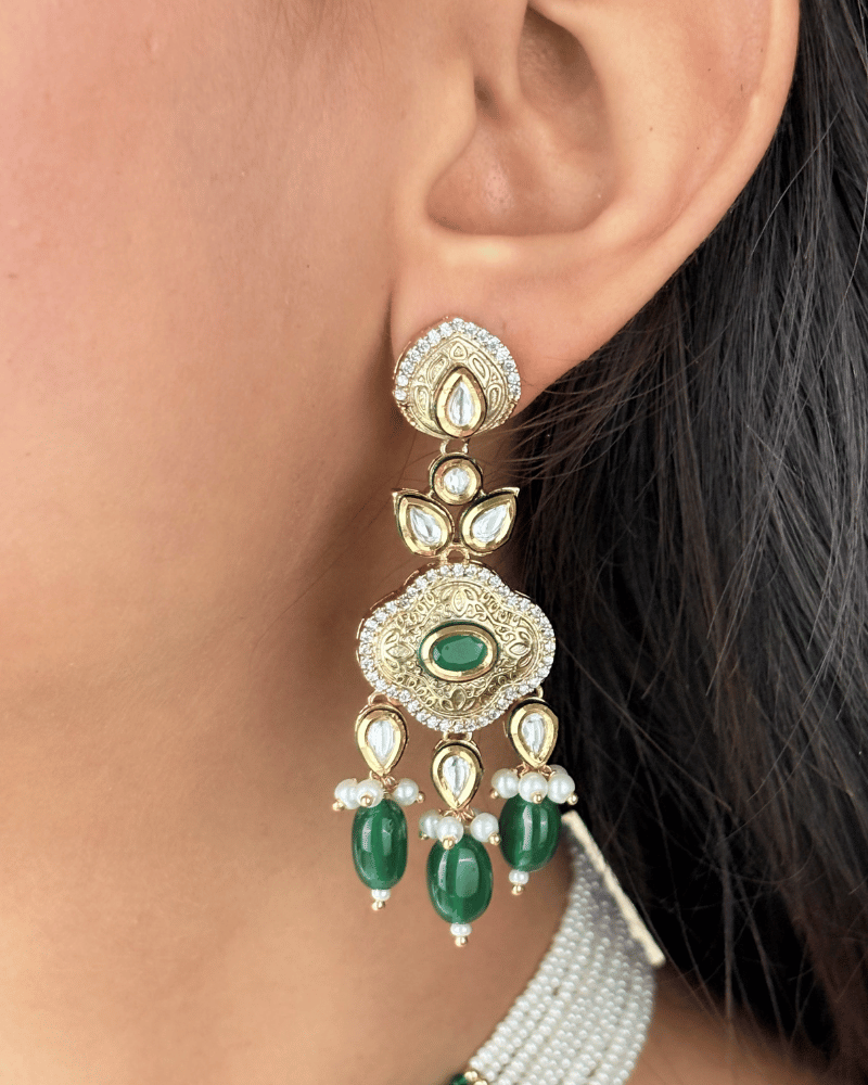 Nawabika Emerald Kundan Choker