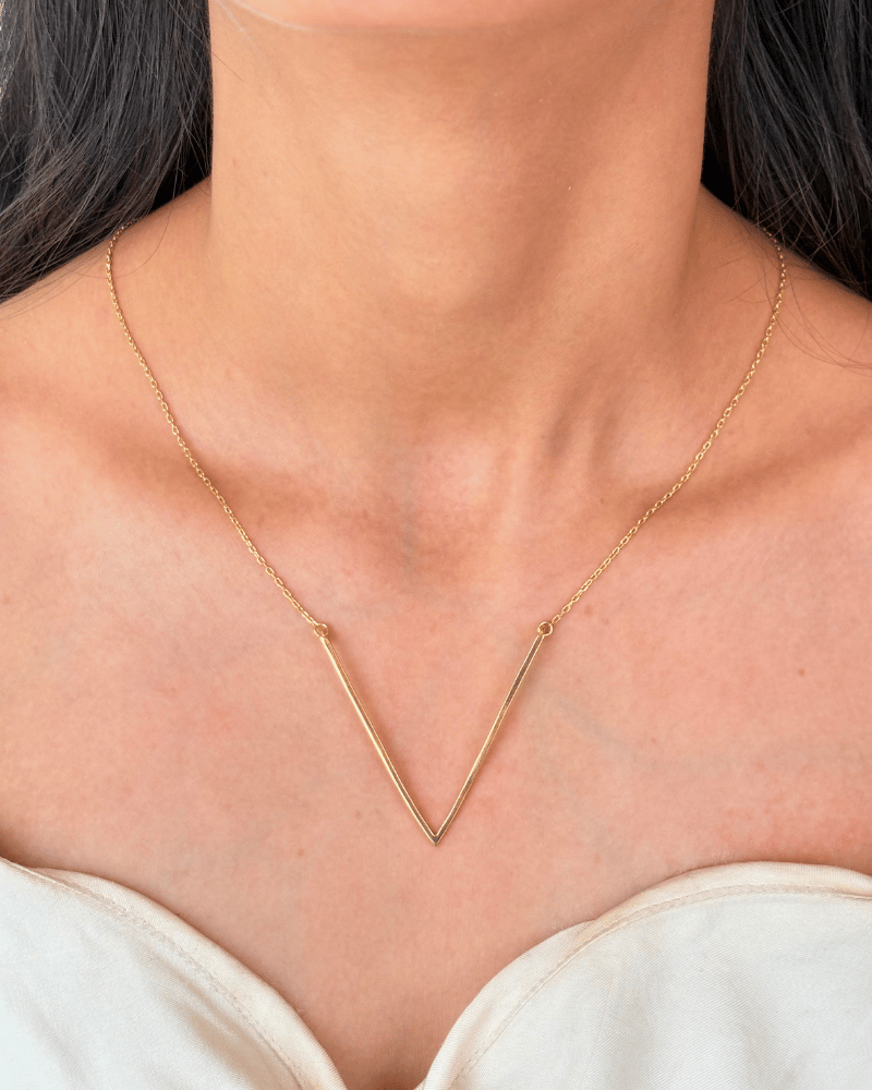 Veyline Pendant Set | With Chain | 92.5 Silver Jewellery