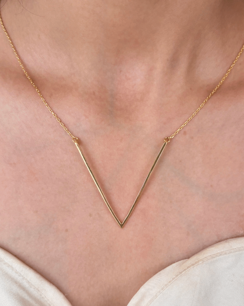 Veyline Pendant Set | With Chain | 92.5 Silver Jewellery