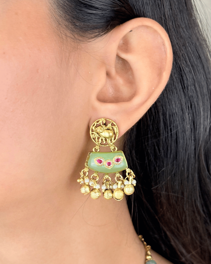 Timeless Rajwada Pendant Set