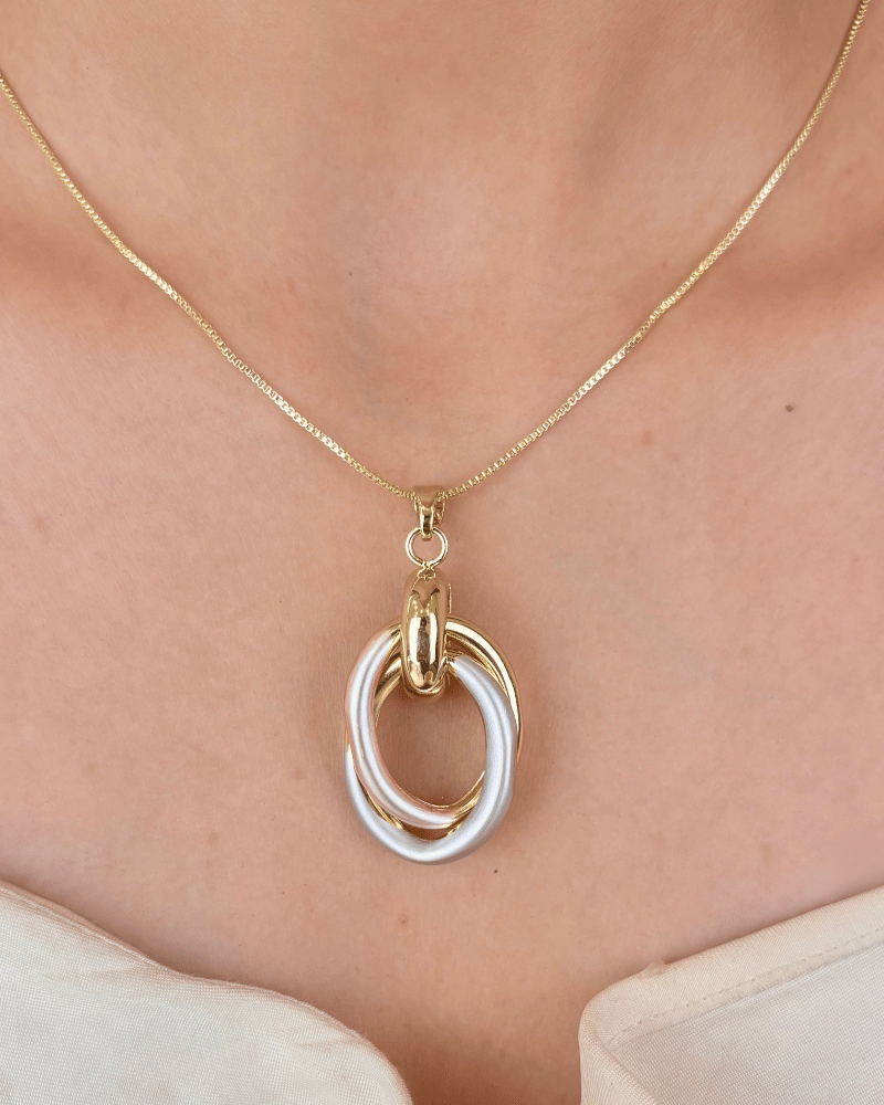 Olyra Twin Loop Pendant Set | With Chain