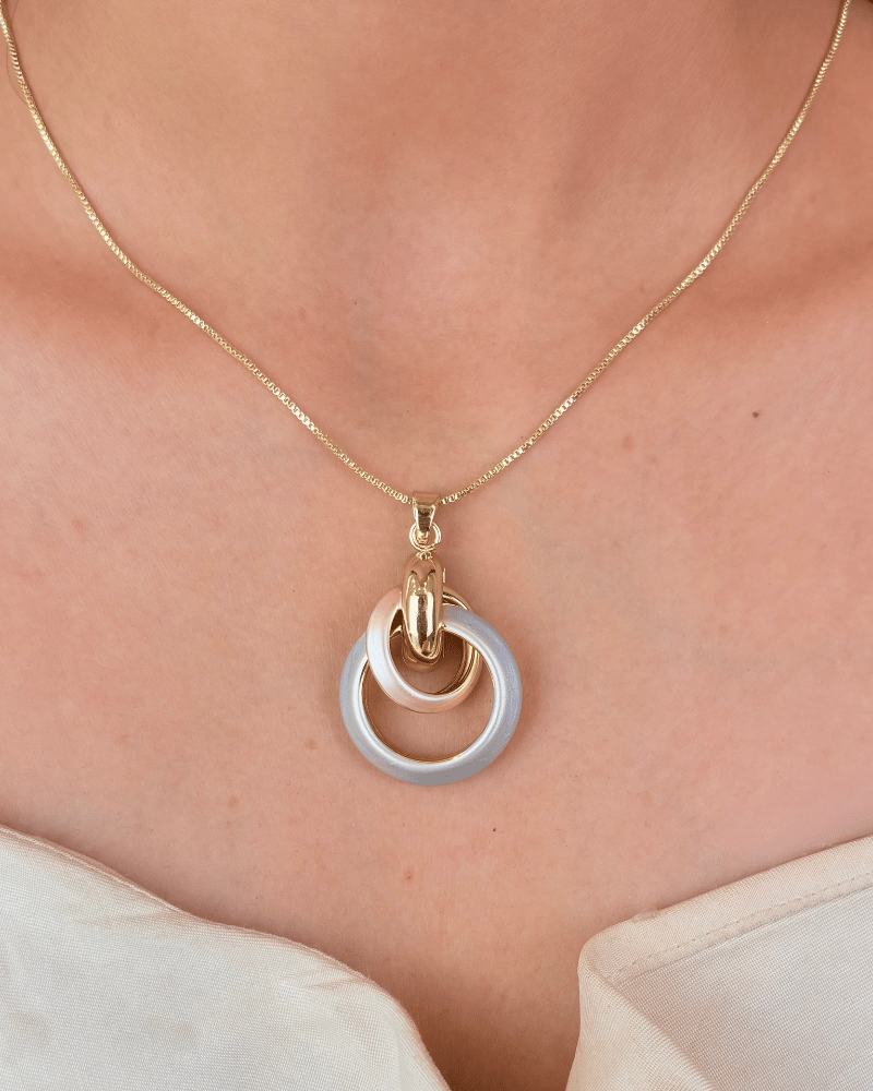 Novera Twin Loop Pendant Set | With Chain