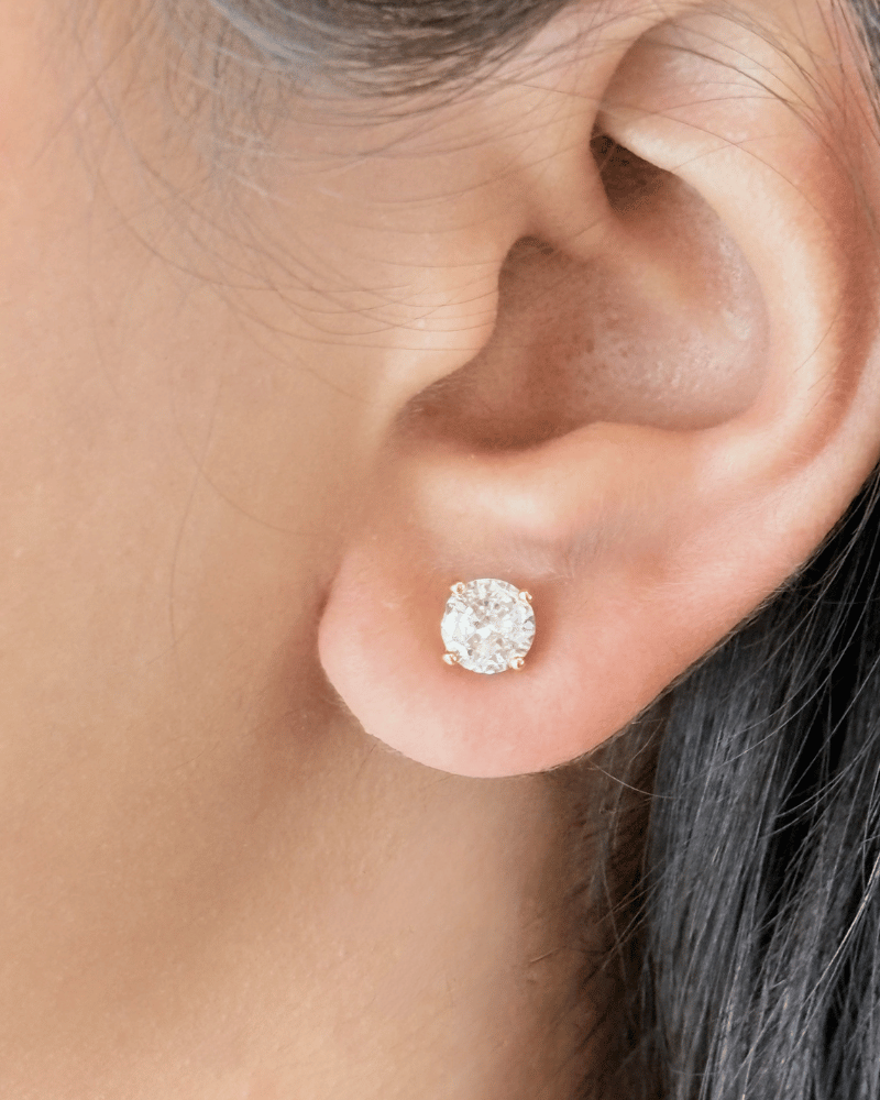 Solitaire Studs | Golden Plating