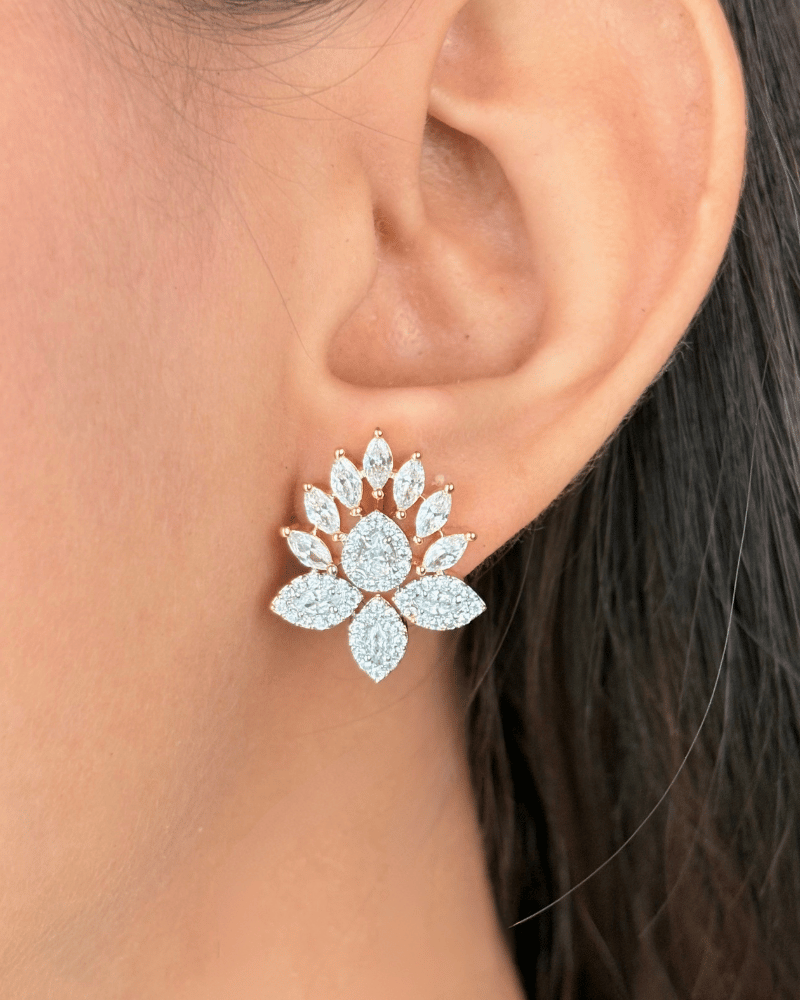 Rivaaz Petal Diamond Mangalsutra