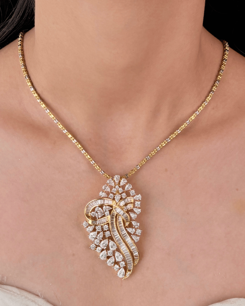 Featherline Diamond Pendant Set | Without Chain