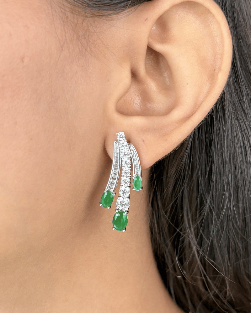 Emerald Horizon Diamond Necklace | Rhodium Plating