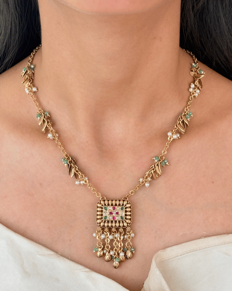 Kashvi Golden Rajwada Necklace