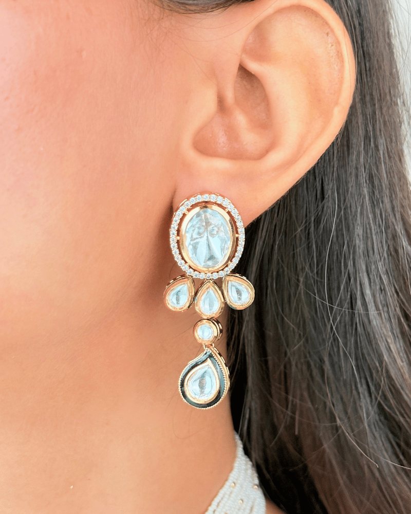 Amrita Kundan Choker