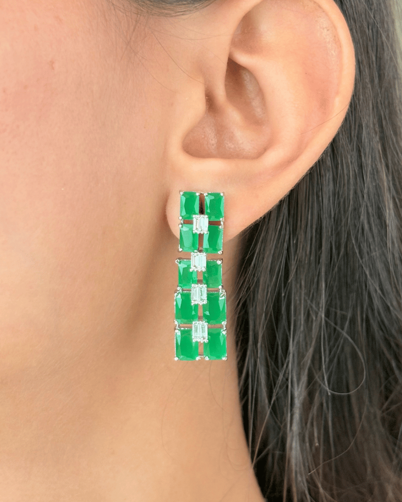 Ravya Emerald Necklace | 18K White Gold Plating