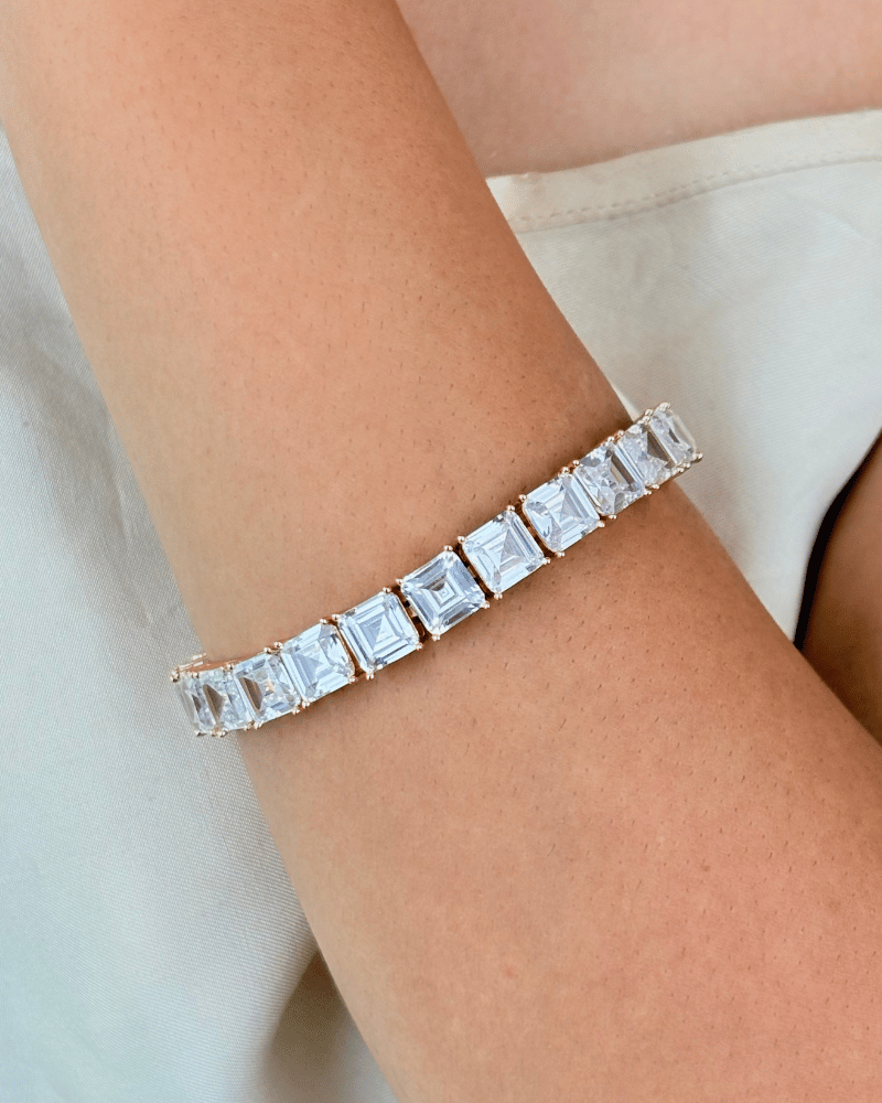 2 Carat Square-Cut Diamond Bracelet | Gold | Openable | Rhodium Plating