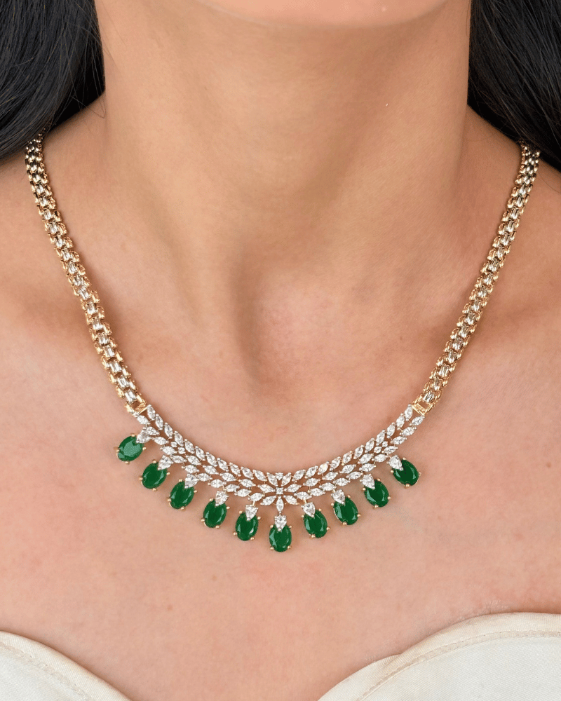 10 Emeralds Drop Pendant Set With Chain