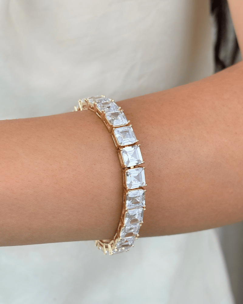 2 Carat Square-Cut Diamond Bracelet | Gold | Openable | Rhodium Plating