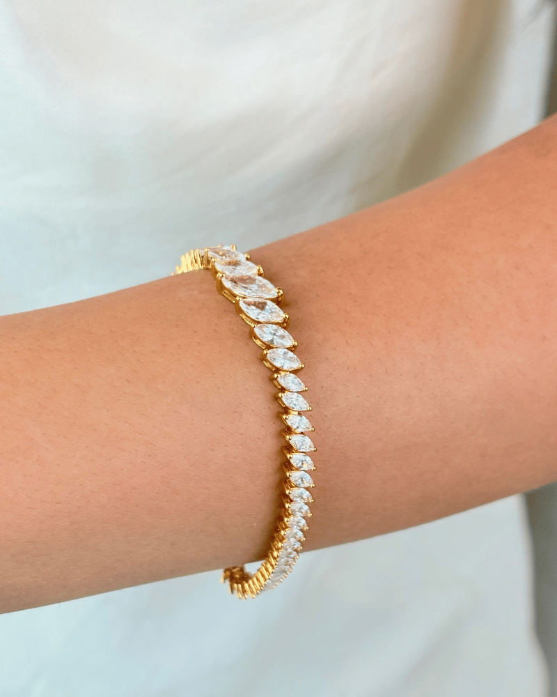 Petalyn Diamond Bracelet | Openable | Rhodium Plating
