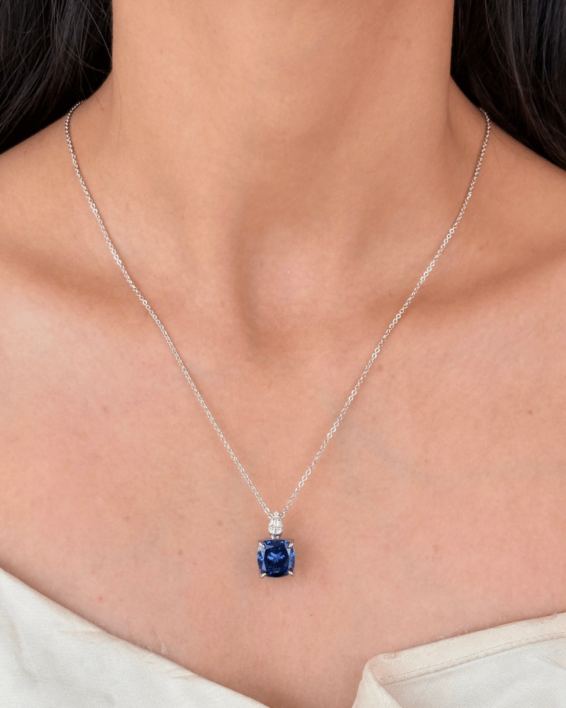 Sapphire Ice Crushed Stone Pendan Set | With Chain | Rhodium Plating