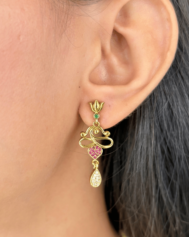 Traditional South Indian Style Golden Necklace
