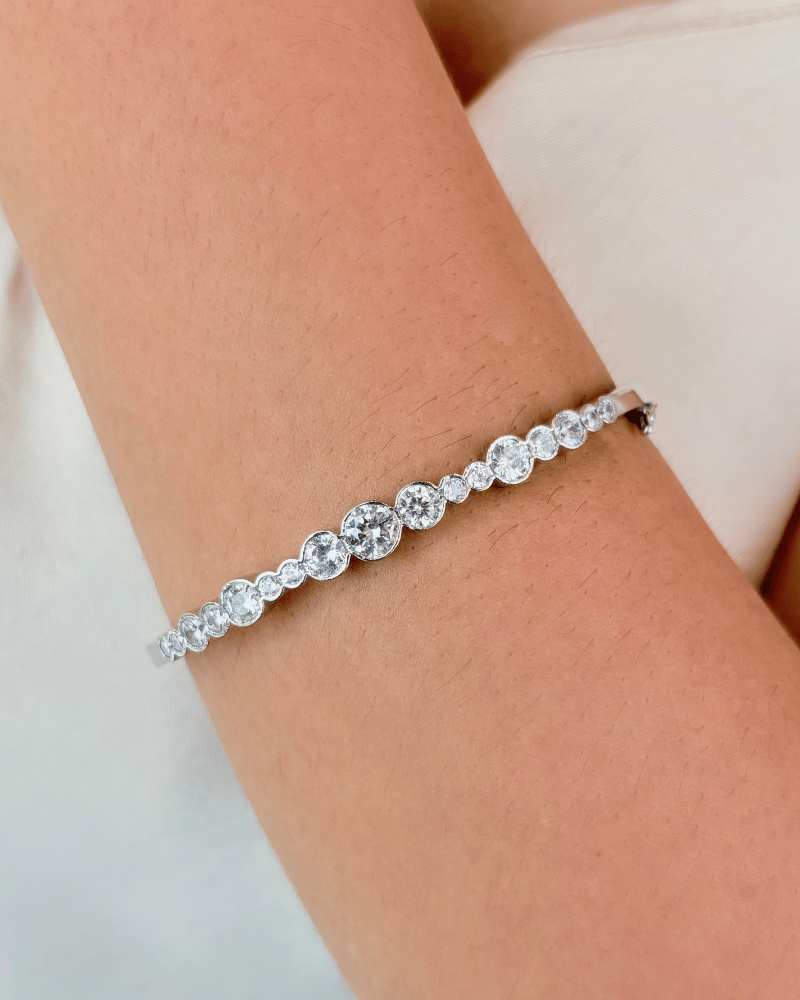 Aahana Soliaire Bracelet | Openable
