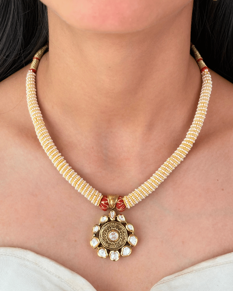 Rajsi Kundan Hasli With Layered Pearl | Mint Work