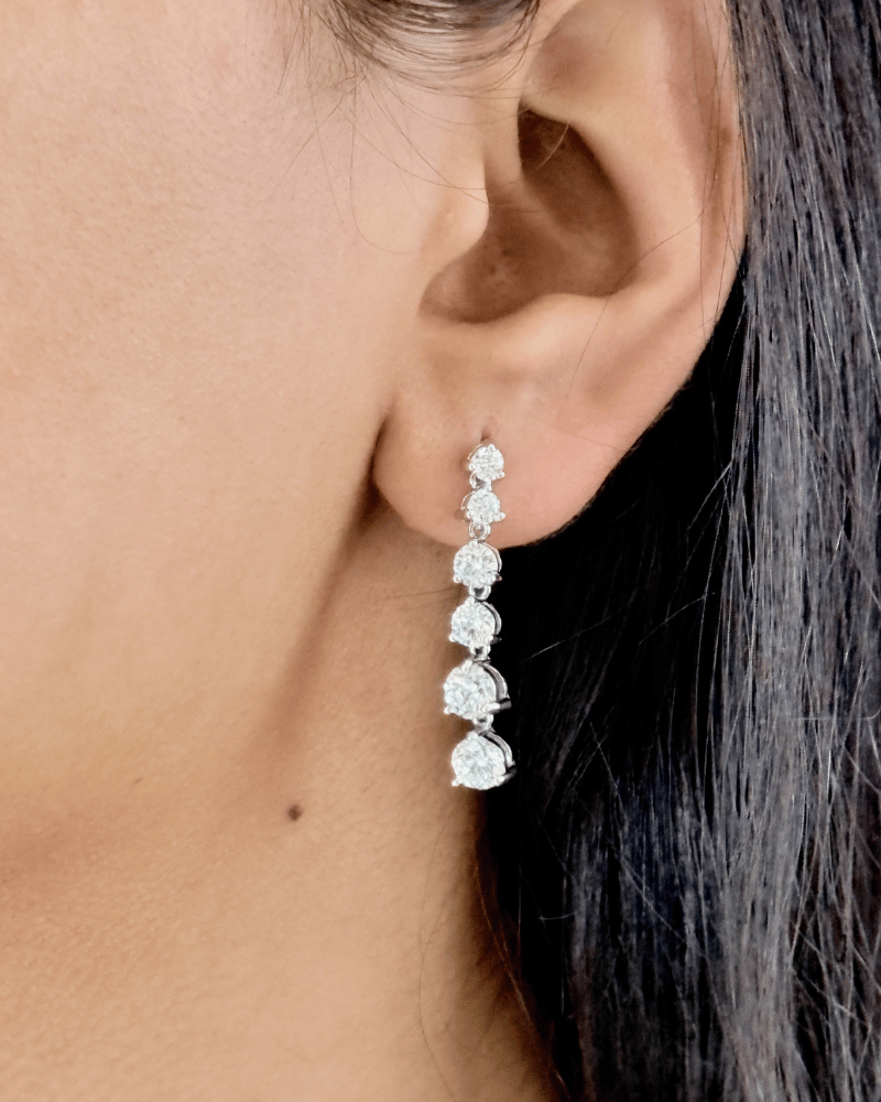 Single Line Solitaire Necklace In Grading | Rhodium Plating