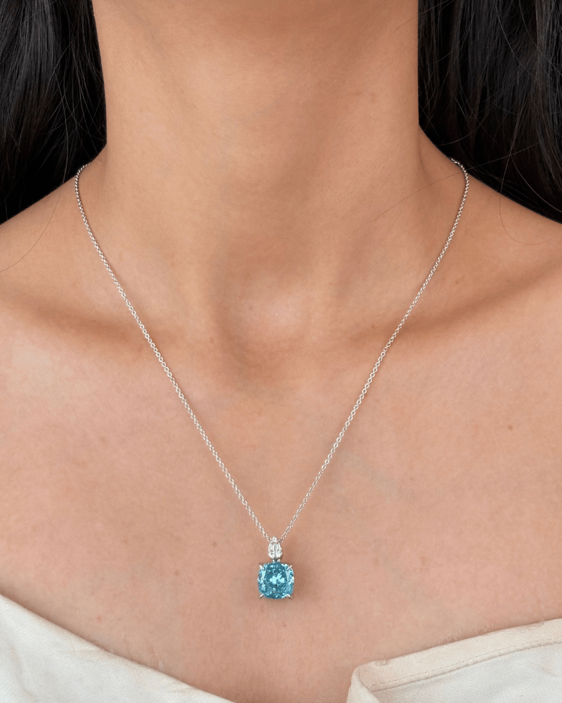 Sapphire Ice Crushed Stone Pendan Set | With Chain | Rhodium Plating
