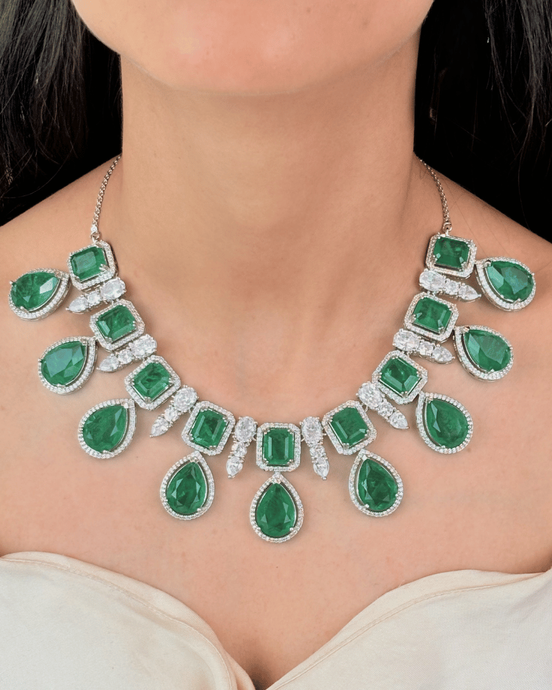 Regalia Emerald Diamond Necklace