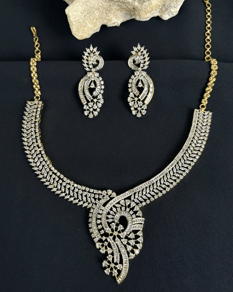 Casava Swirl Diamond Necklace | Screw Back