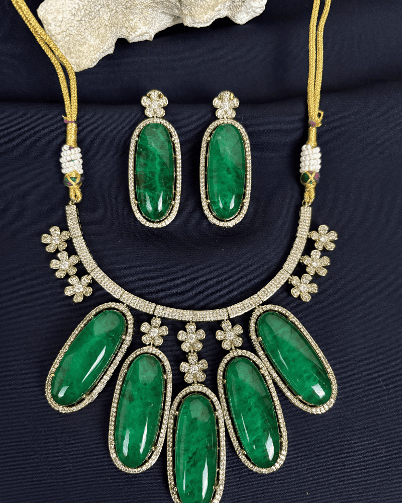 Noor-e-Zamrud Statement Necklace