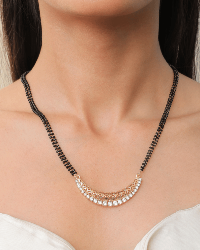 Vihana Solitaire Mangalsutra Set