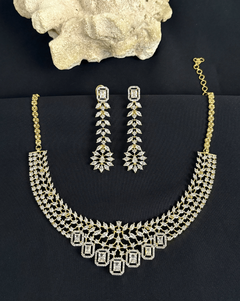 Celvaria Crystal Necklace | Screw Back