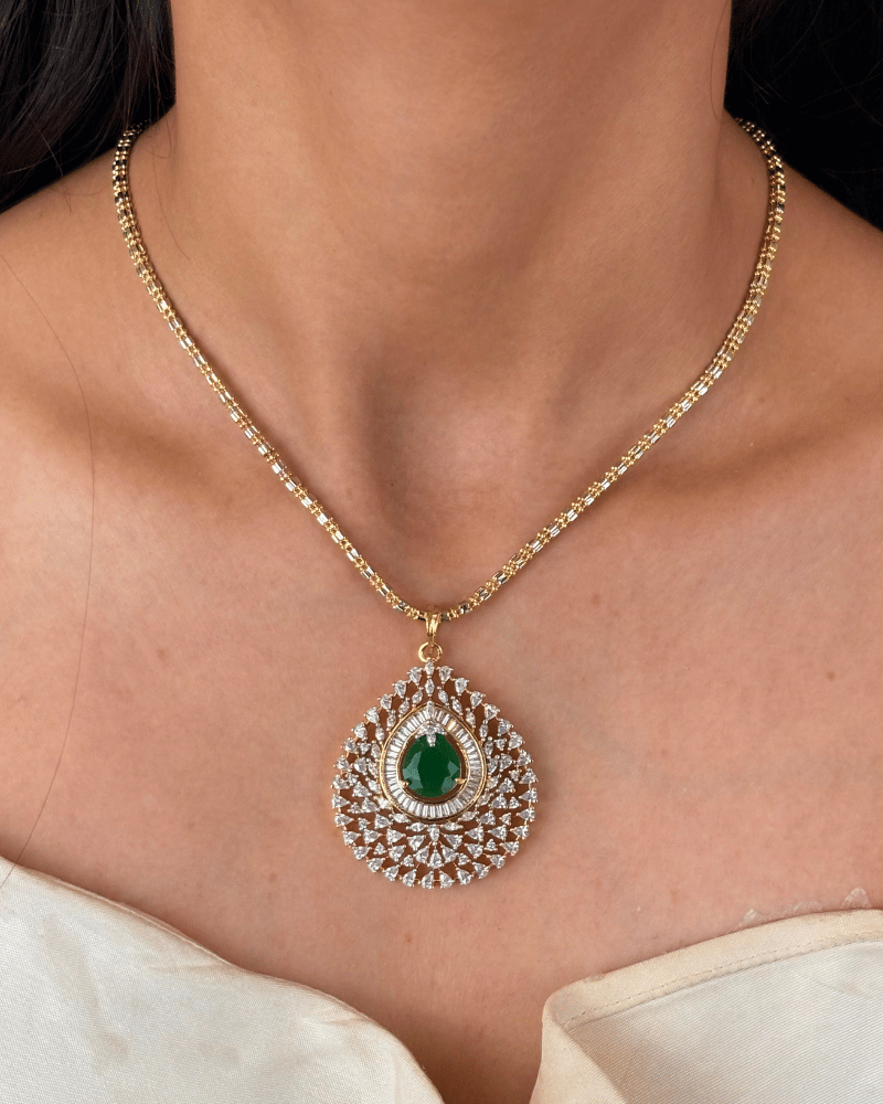 Emeralda Diamond Pendant Set | Without Chain