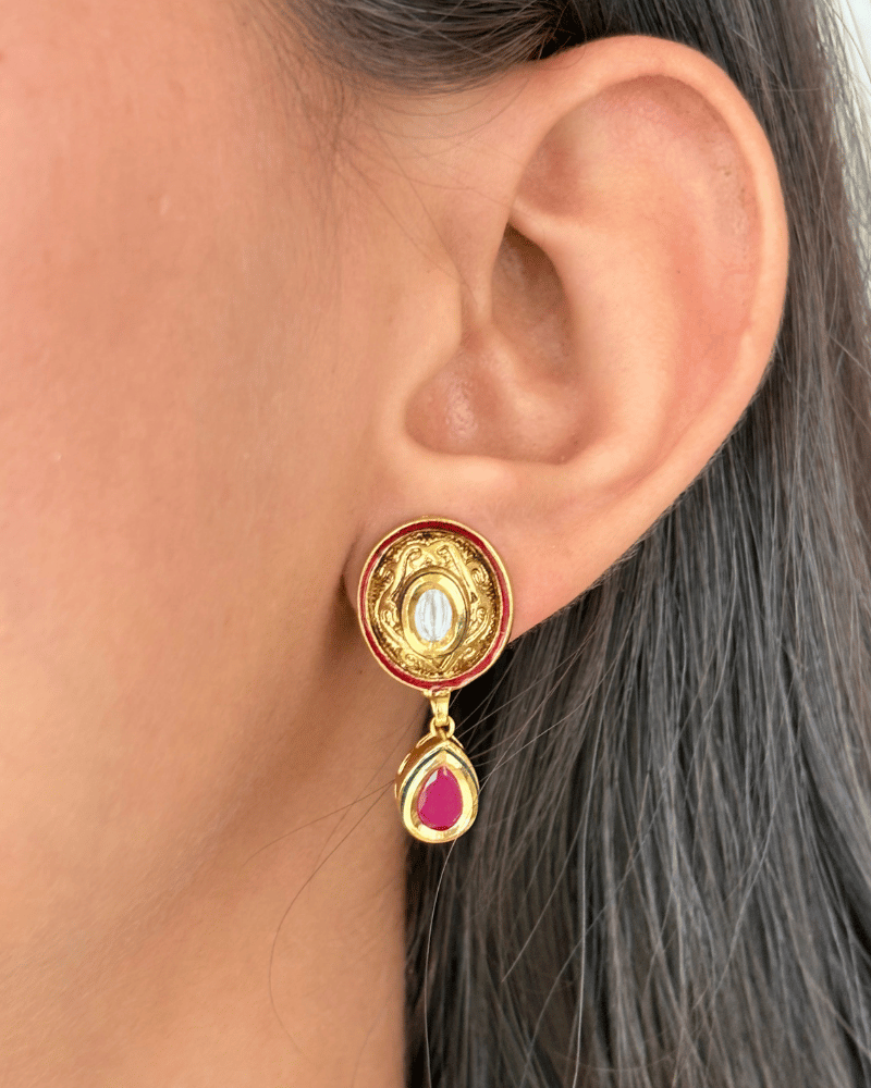 Aaravi Kundan Drop Pendant Set With Chain | Mint Work | 18K Gold Plating