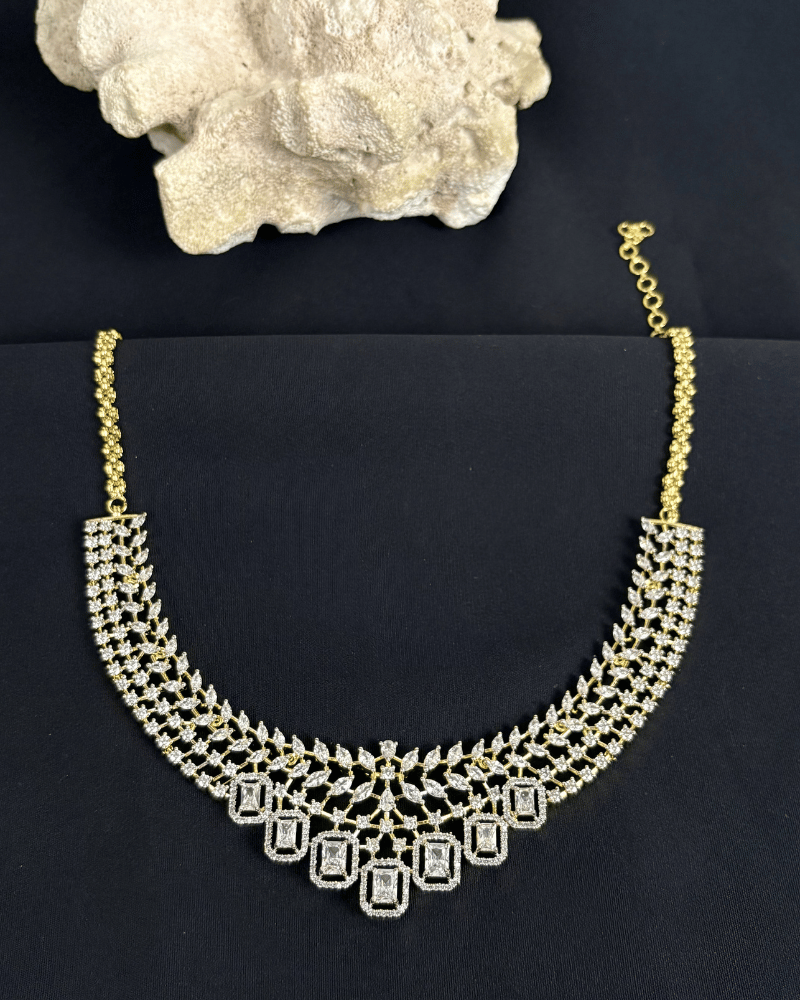 Celvaria Crystal Necklace | Screw Back