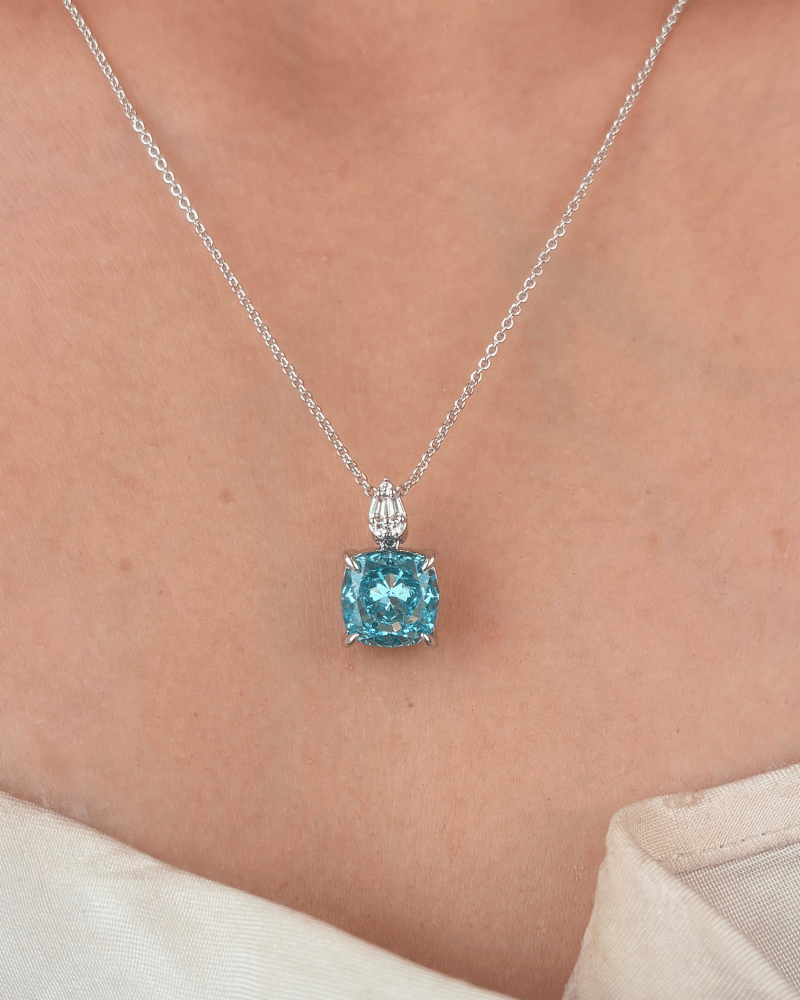 Sapphire Ice Crushed Stone Pendan Set | With Chain | Rhodium Plating