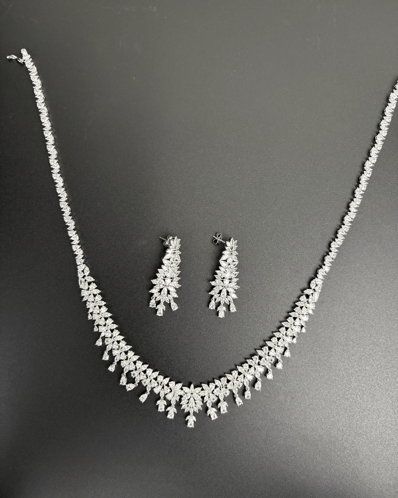 Crystal Drop Necklace | Rhodium Plating