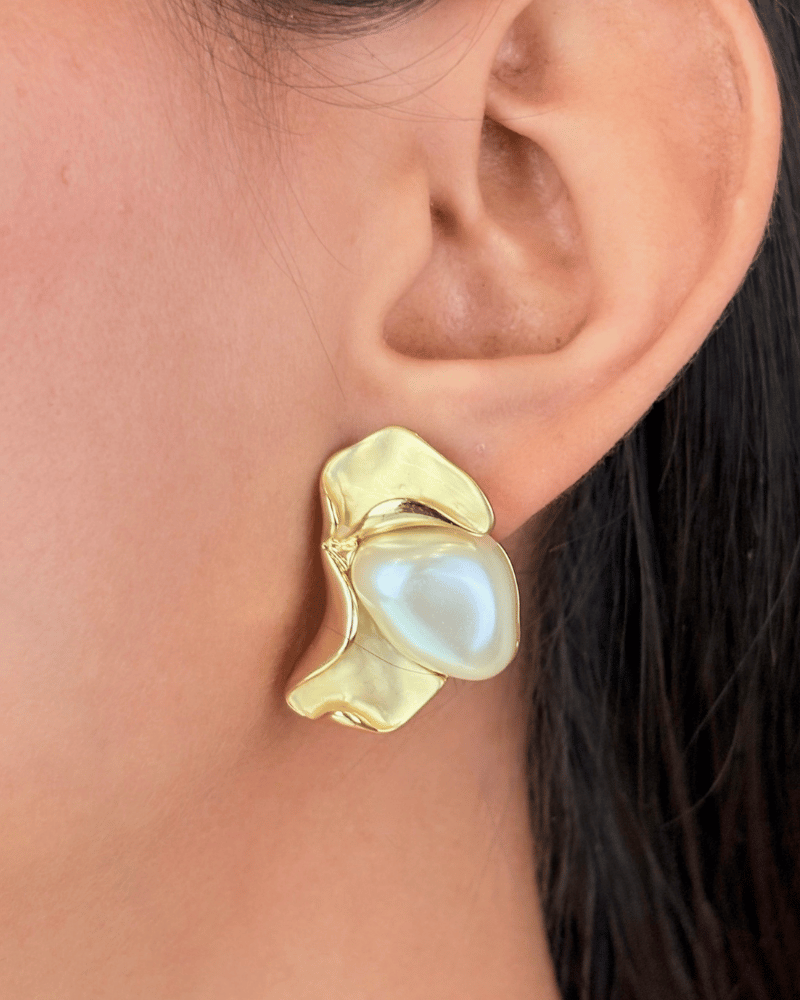 Mukta Royale Earrings
