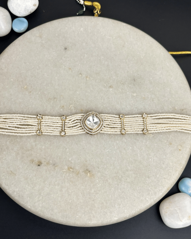 Saisha Single Broach Polki Choker
