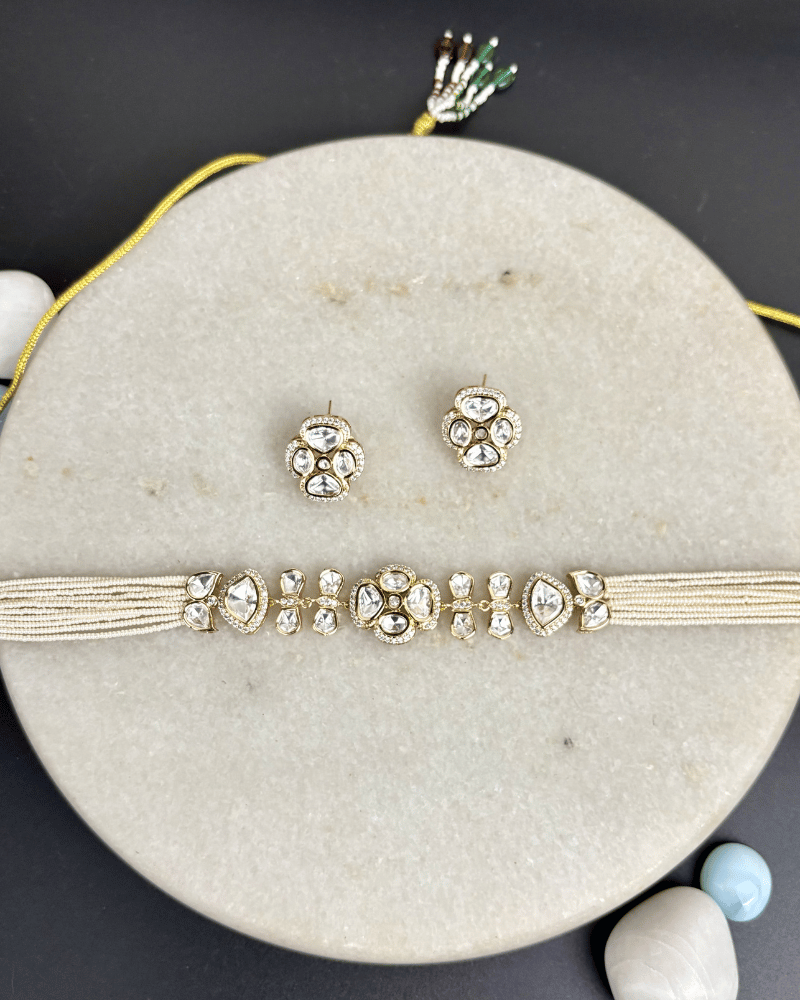 Aahana Polki Choker With White Moti Strings