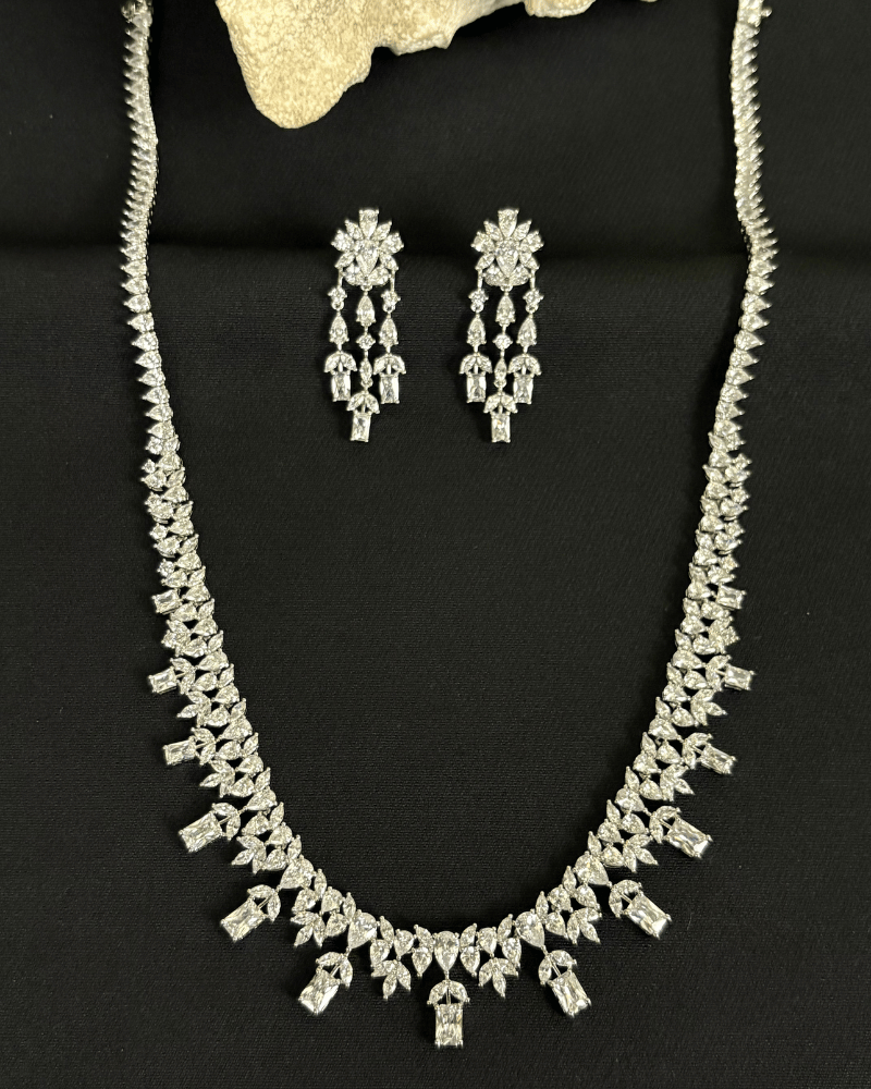 Emerald Cut Crystal Drop Haar | Rhodium Plating