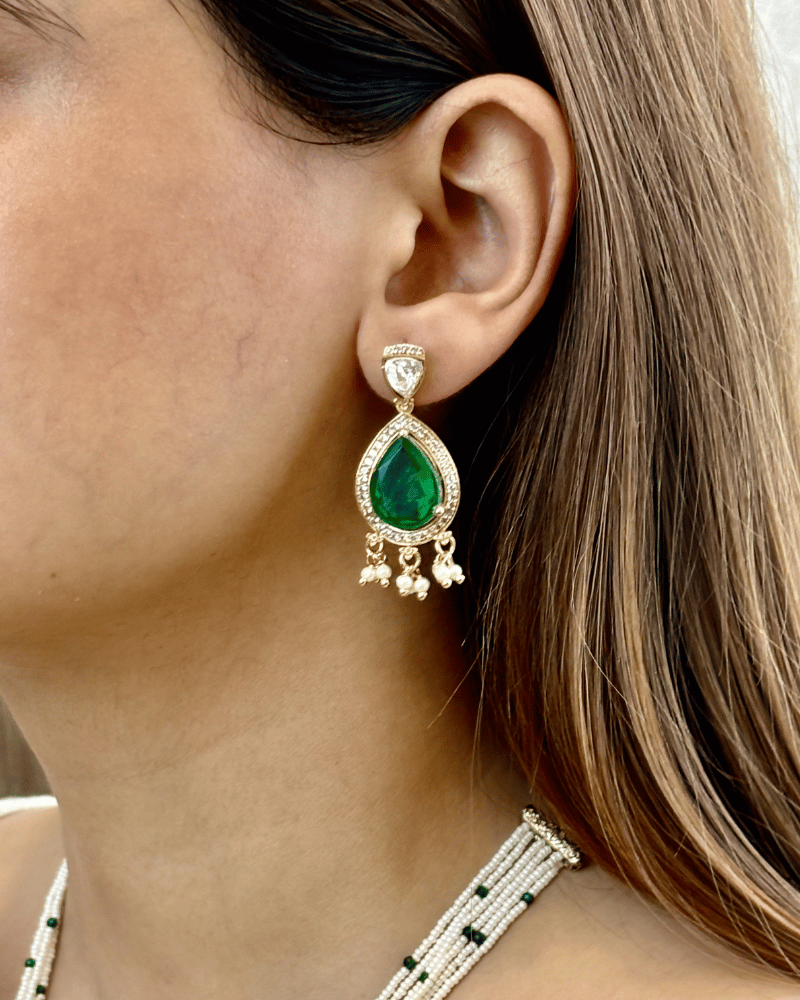 Raviya Teardrop Emerald Moissanite Necklace | Screw Back | 18K Gold Plating