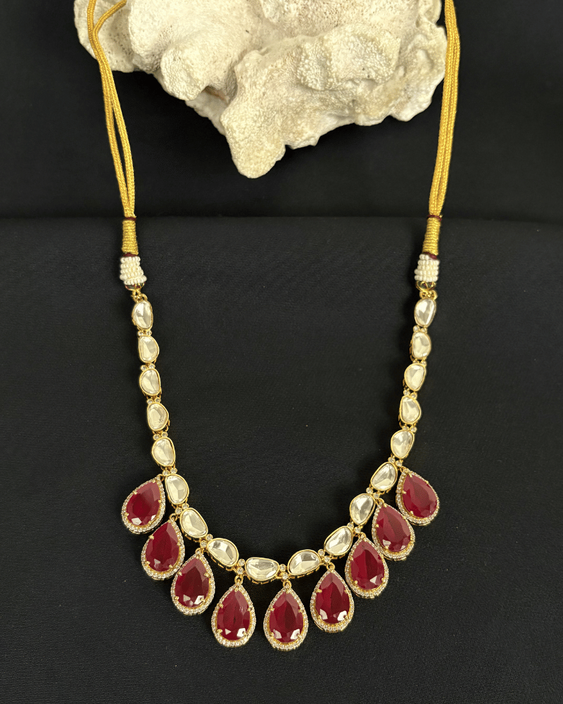 Nine Drop Ruby Moissanite Haar | Screw Back | 18K Gold Plating