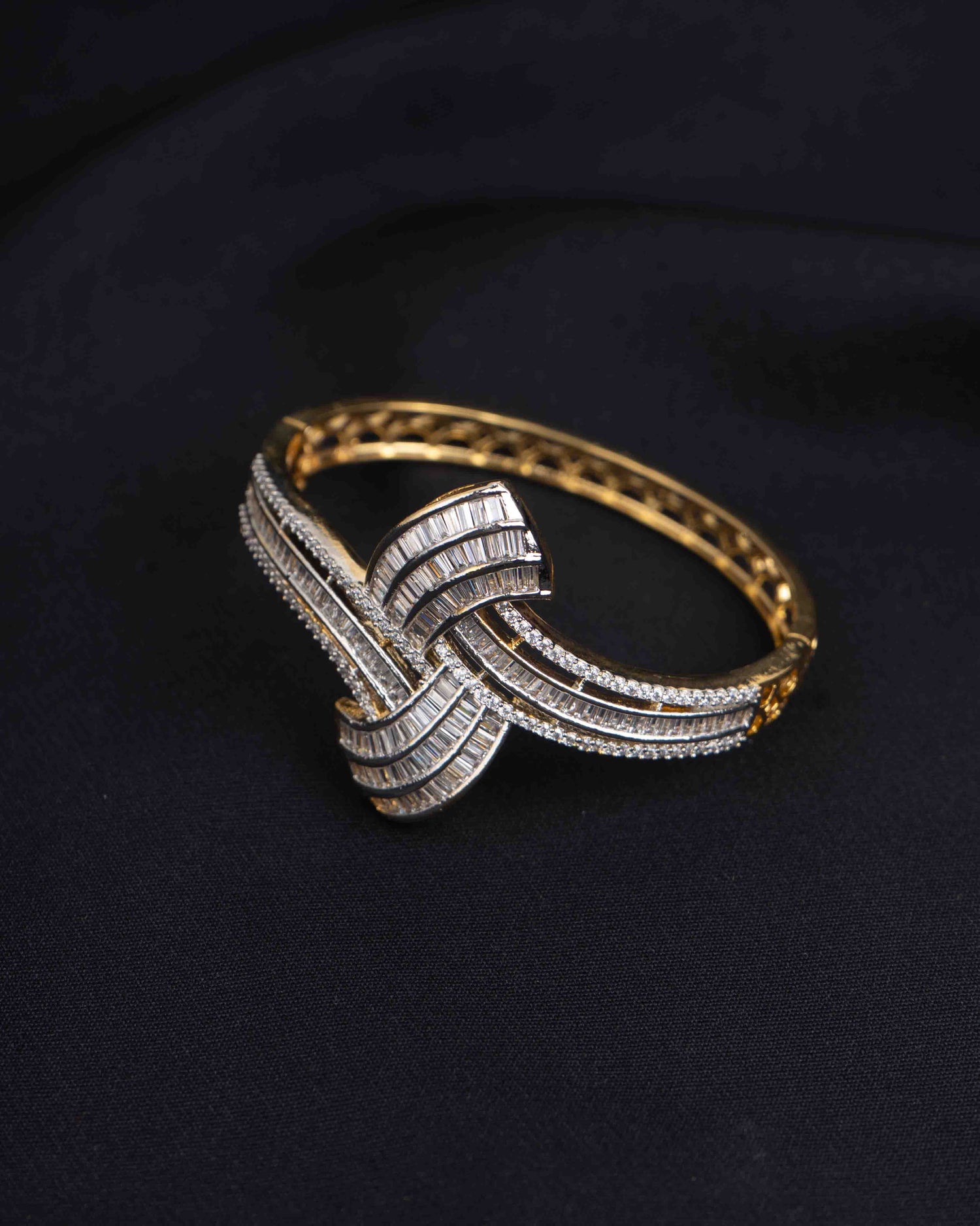 Gracy Diamond Bracelet | Choki Stones | 18K Gold Plating