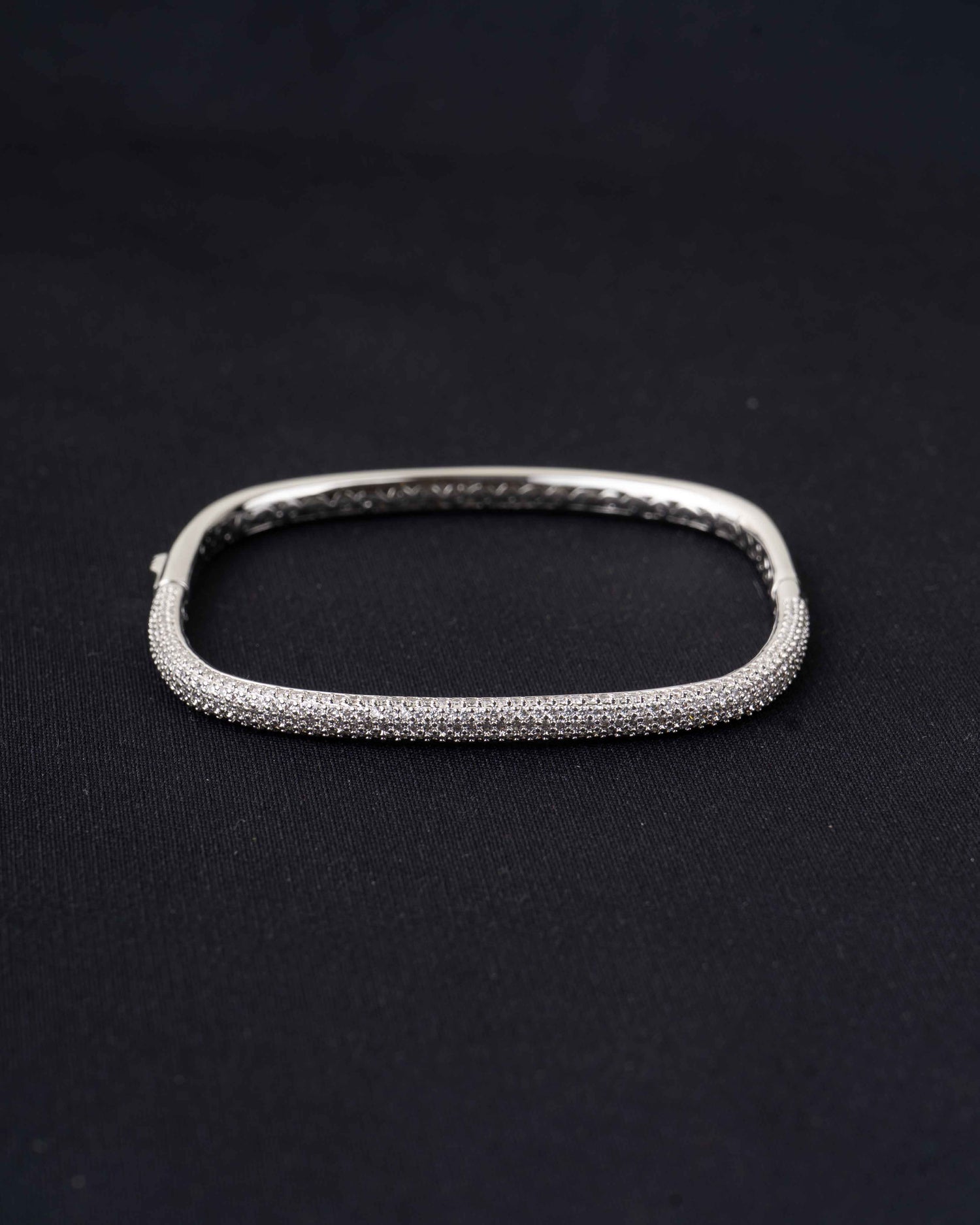 Silverline Diamond Bracelet | Openable