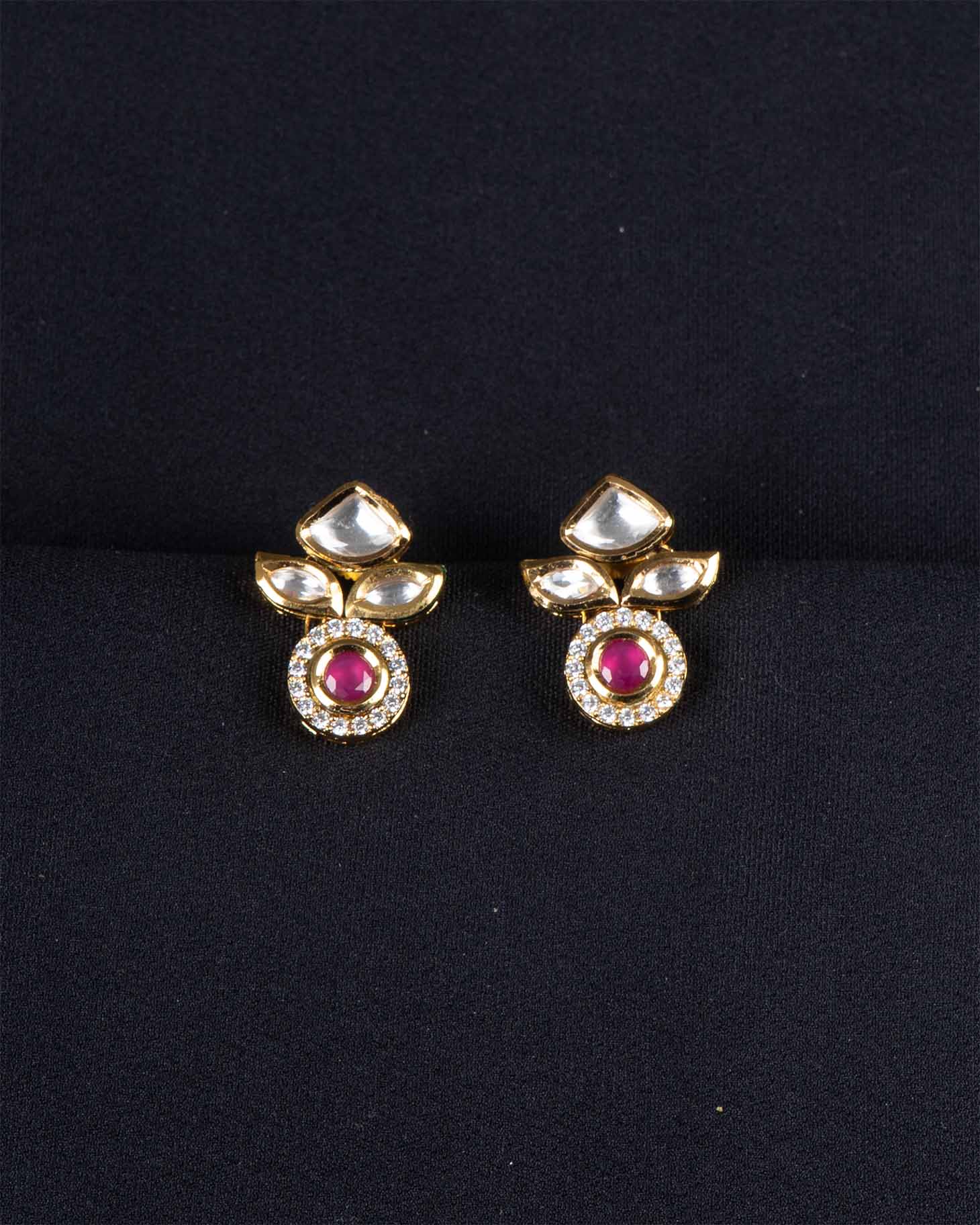 Surmayi Kundan Ruby Pendant Set