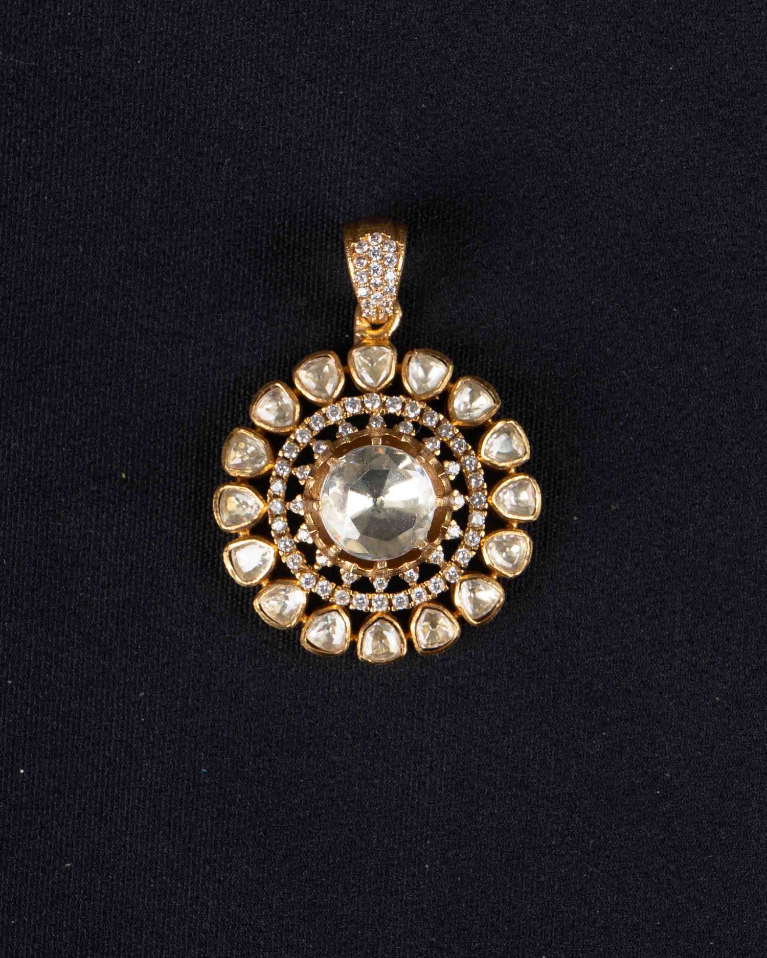 Ananta Royale Moissanite Pendant | 18K Gold Plating