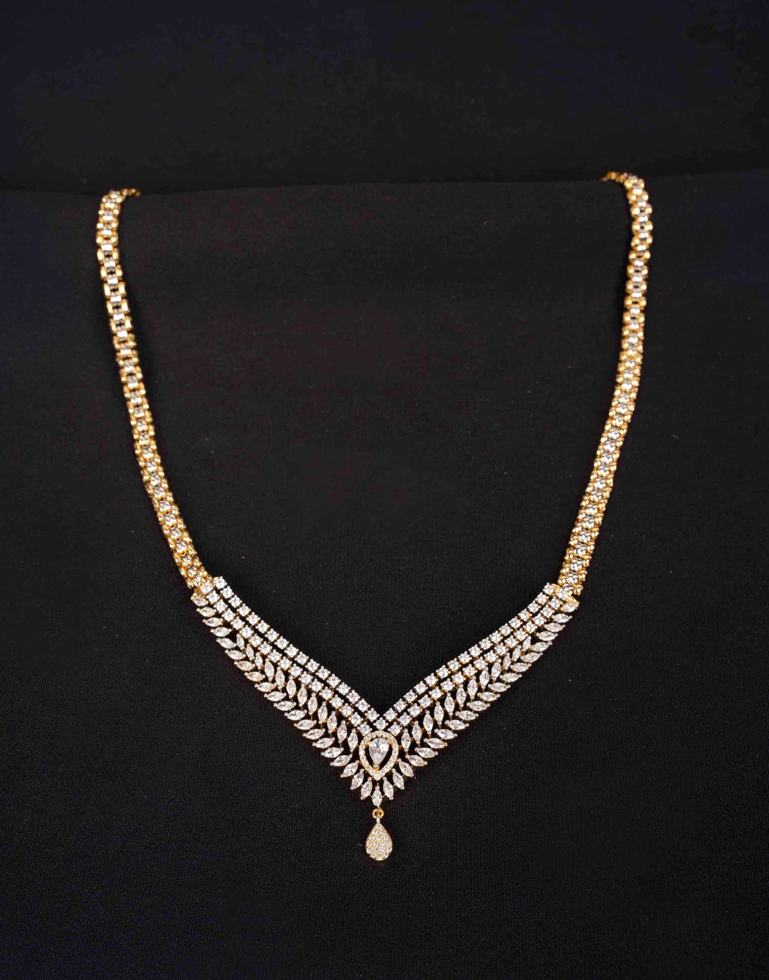 Valencia Diamond Mangalsutra With Chain