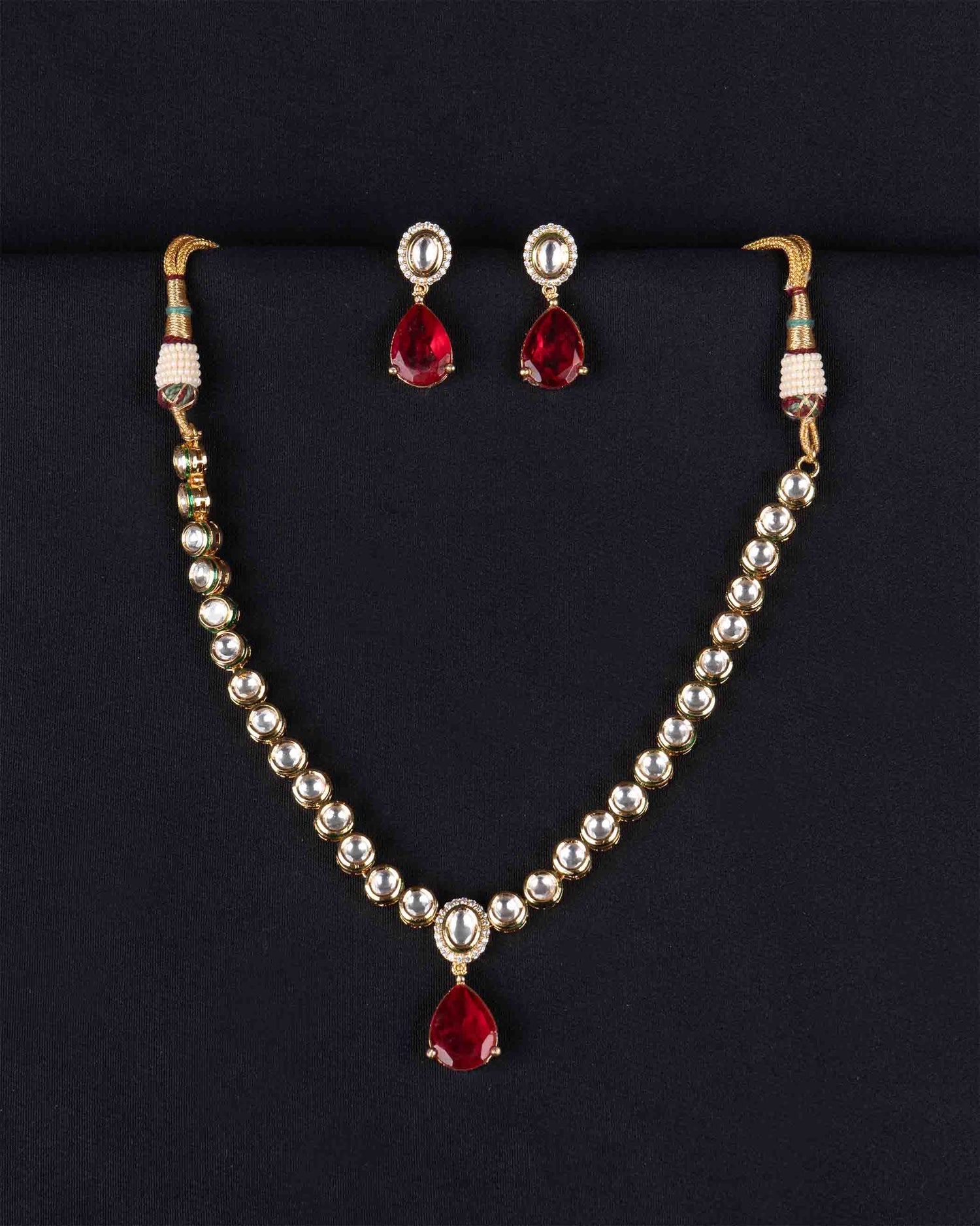 Single Line Kundan Necklace With Ruby Drop