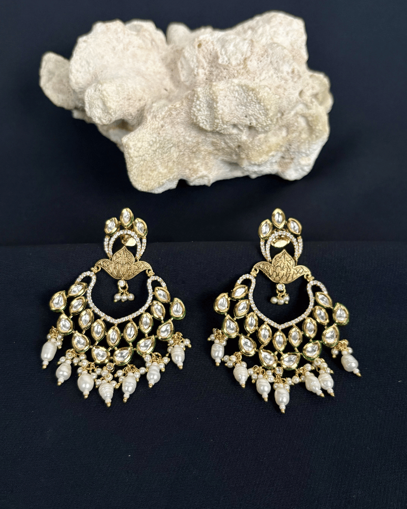 Mayoori Moti Polki Chandbalis