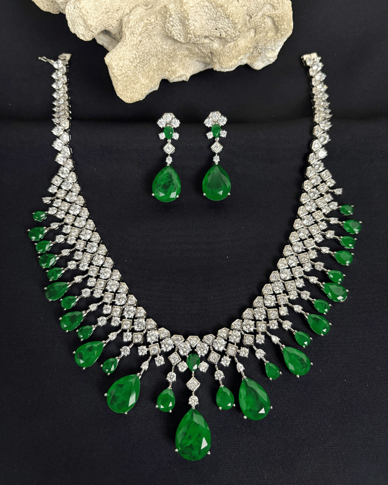 Emeralds Ki Rani Diamond Haar | Rhodium Plating