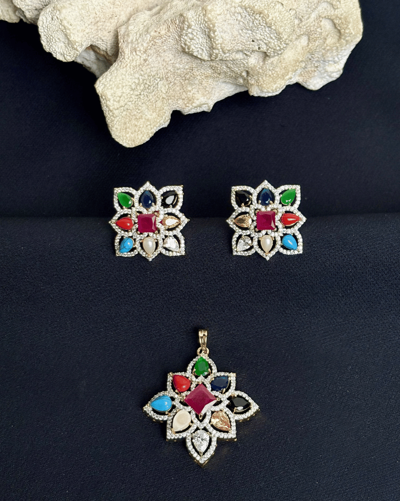 Rangtara Diamond Pendant Set